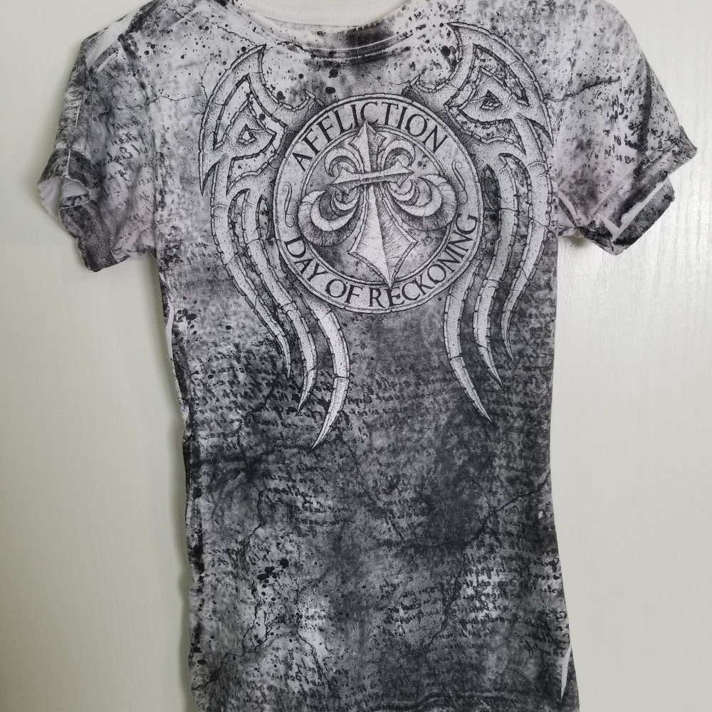 Affliction t-shirt
